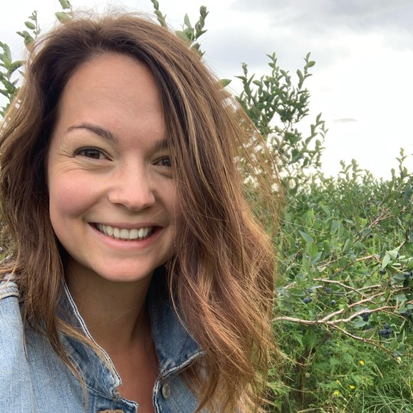 Meet your Posher, Karly - Picture 1 of 1